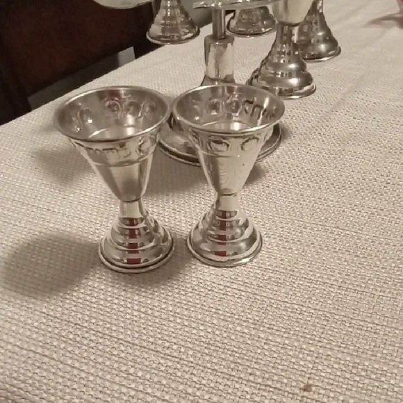 Elegant Silver Plated‎ Wine Goblet Set - Picture 2 of 5